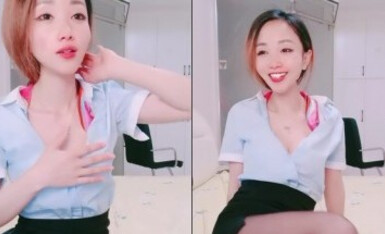 风骚御姐OL装扮，黑丝短裙很是性感，大战头套男，解开内衣一顿揉胸，主动骑乘爆插，正入猛操小穴