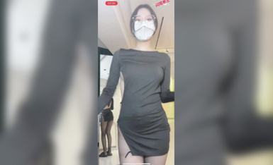 【抖音重磅】人氣女神【草莓小甜心】首次超大尺度露三點【丁姐直播】9月 (21)