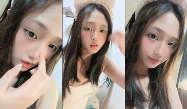 清純可愛美少女！甜美嫩妹妹！難得收費秀一波，無毛騷穴掰開特寫，彩虹假屌騎乘位，妹妹玩的還挺花