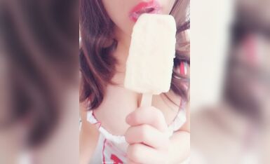 麻酥酥-喂你吃雪糕