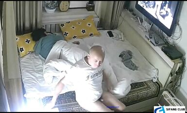 【求片系列】光头女儿回自己家陪老公了，只能将就操老婆的老逼了。