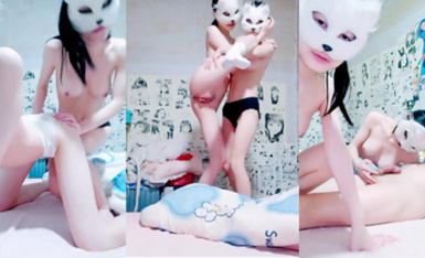 極品少女姐妹花【晴晴櫻子】白皙皮膚美乳！有男主操逼，扶吊插穴騎乘位，抬腿側入抽插嫩穴，小穴水嫩多汁