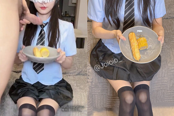 【截止8.16】重口警告！瞠目結舌！把堂妹調教成為吃精液和尿液母狗(6)