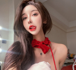 174cm高挑身材絕美容顏女神范兒名媛TS「戴欣桐」「小草莓」精華小合集 到無知的直男體育生家裡口爆(4)