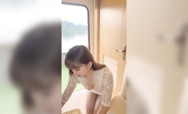 頂級身材誘惑，高顏值極品嫩母狗私拍，烈焰玫瑰，巨乳肥臀 (1)