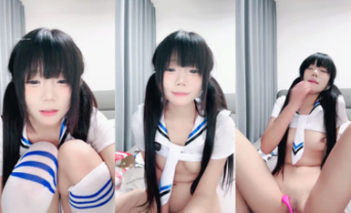 05年可愛小蘿莉 玉米mm 直播大秀絲襪美腿，自慰噴水 粉嫩小穴 (13)